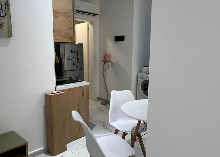 Drymades Retreat, Dhermi